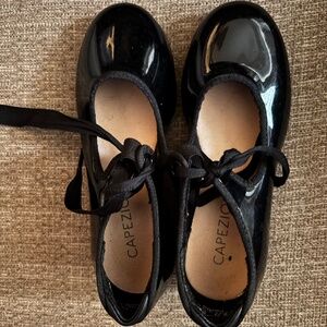 Girls Black Capezio TeleTone Tap Shoes w/Black Strap Size 12-1/2